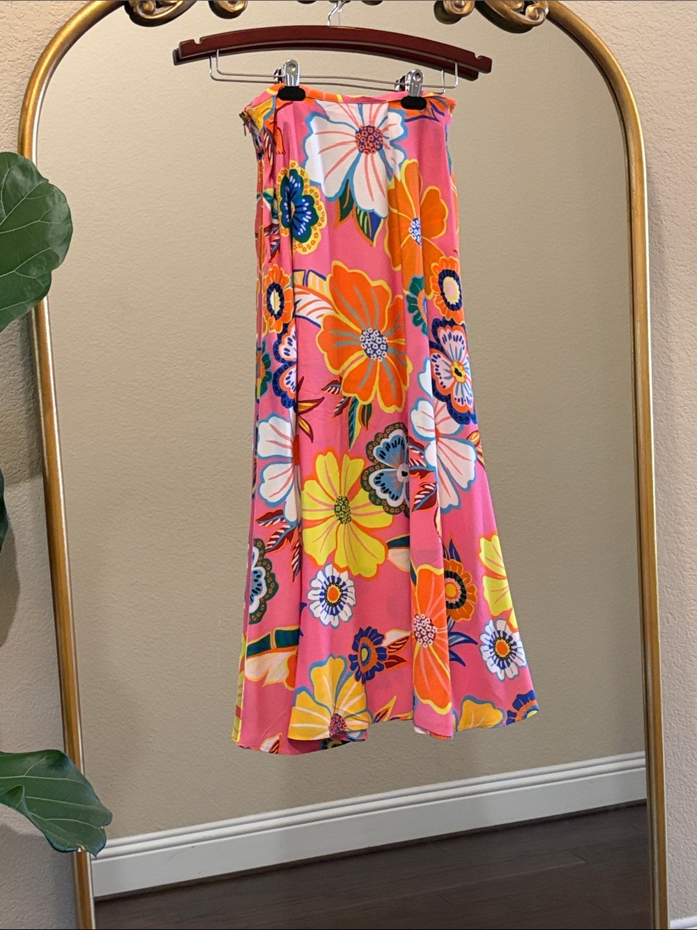 FARM Rio Pink Floral Maxi Skirt with Orange & Yellow Blooms Size XS - Picture 6 of 10